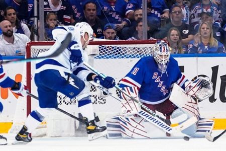 Chytil Scores Twice, Rangers Rout Lightning 6-2 in Game 1