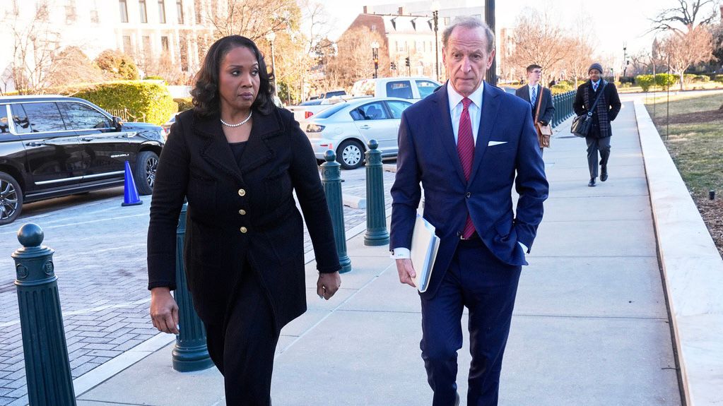 Supreme Court seems skeptical of Trump argument for firing Federal Reserve governor