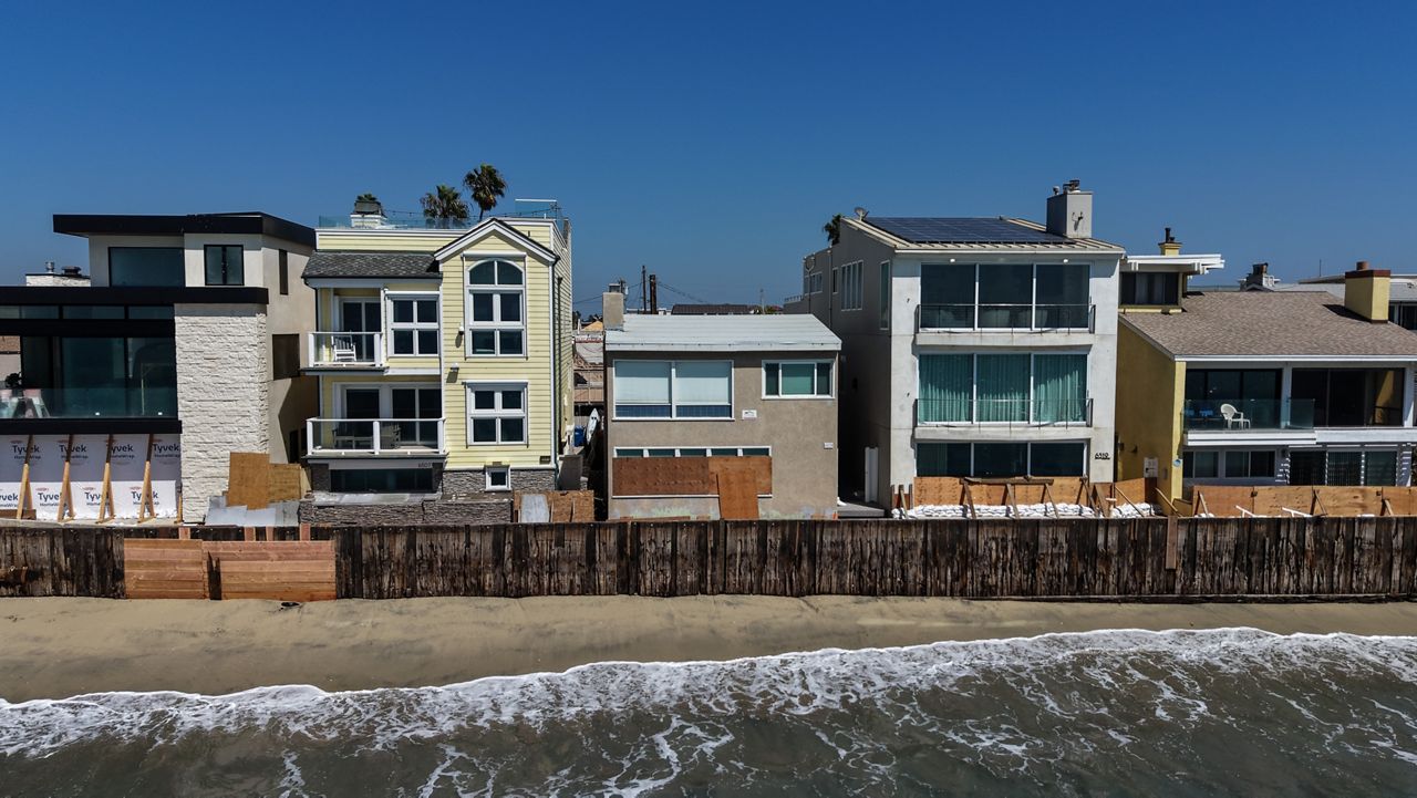 Los Angeles issues coastal weather alert ahead of hurricane swells