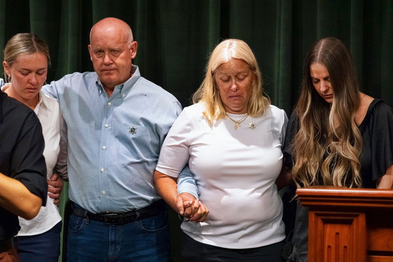 The suspect in the ambush killing of a Los Angeles sheriff's deputy is ...