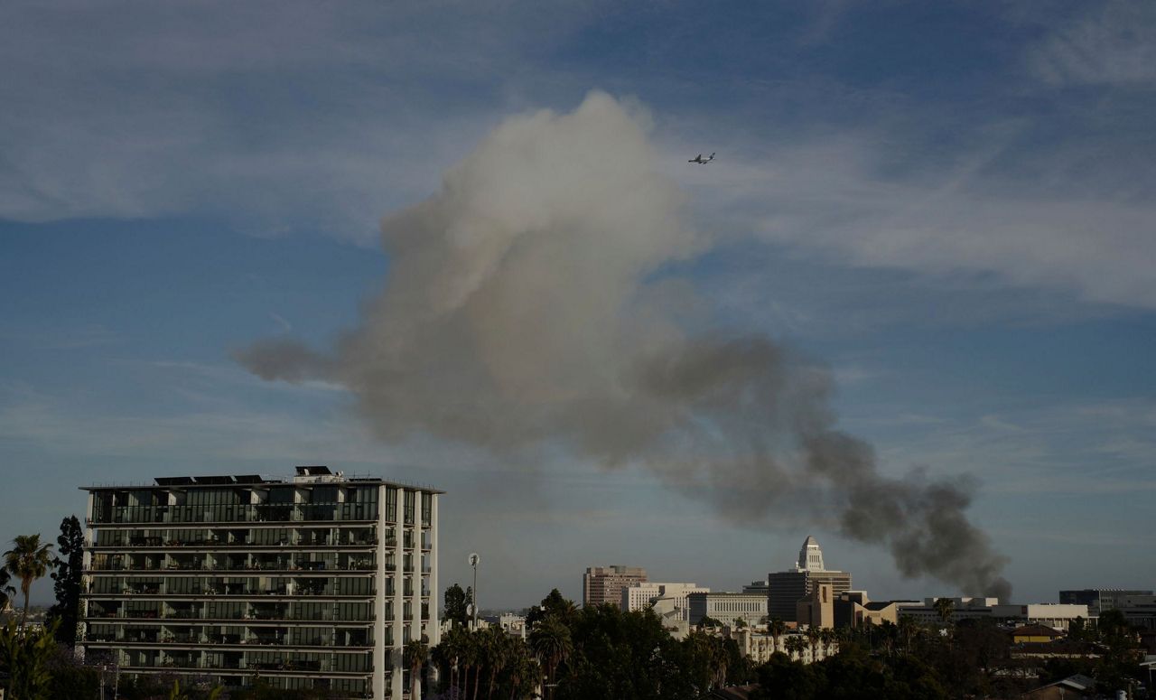 Fire, explosion in Los Angeles injures 10 firefighters