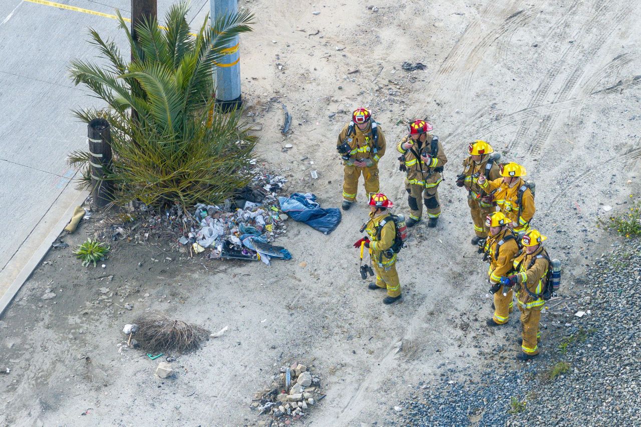 Los Angeles firefighters injured in explosion of pressurized cylinders