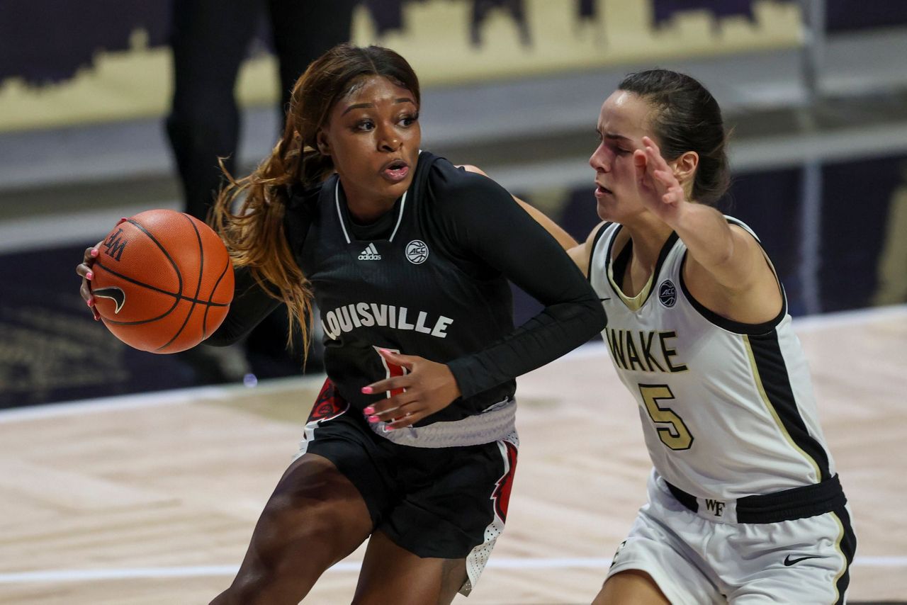 Louisville leads women’s top 25, South Carolina and takes second place