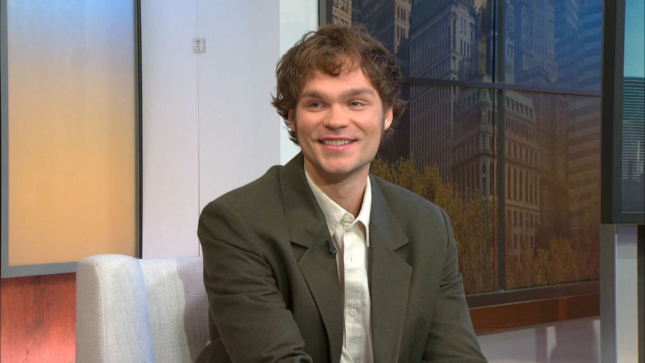 Actor talks role as rising med student on 'The Pitt'