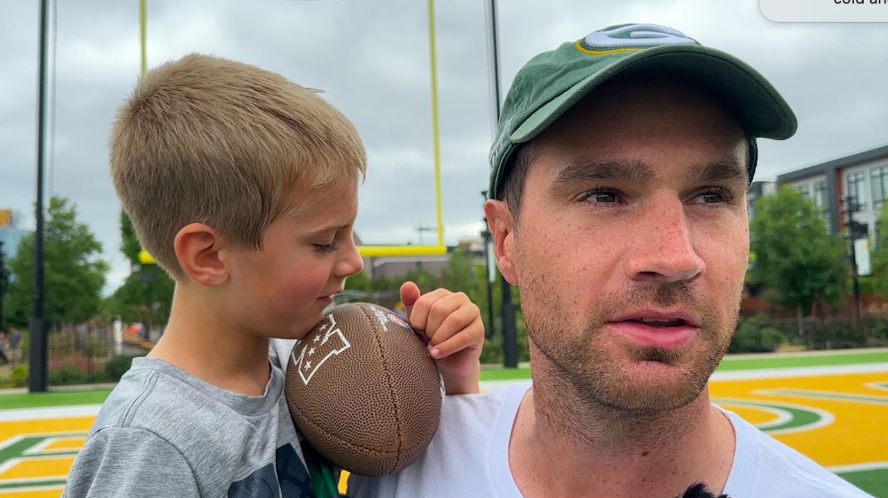 Packers' Gary participating in team drills, but isn't commenting on his  status for season opener