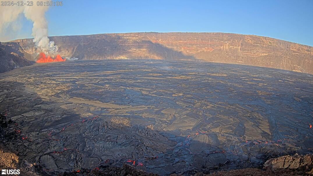 Halemaʻumaʻu crater from the east rim of the crater (Photo courtesy of USGS) 