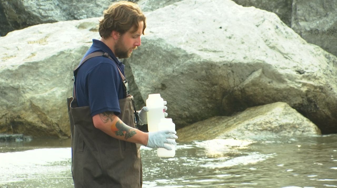 Milwaukee Health Department shows beach water testing methods. (Spectrum News 1/Phillip Boudreaux)
