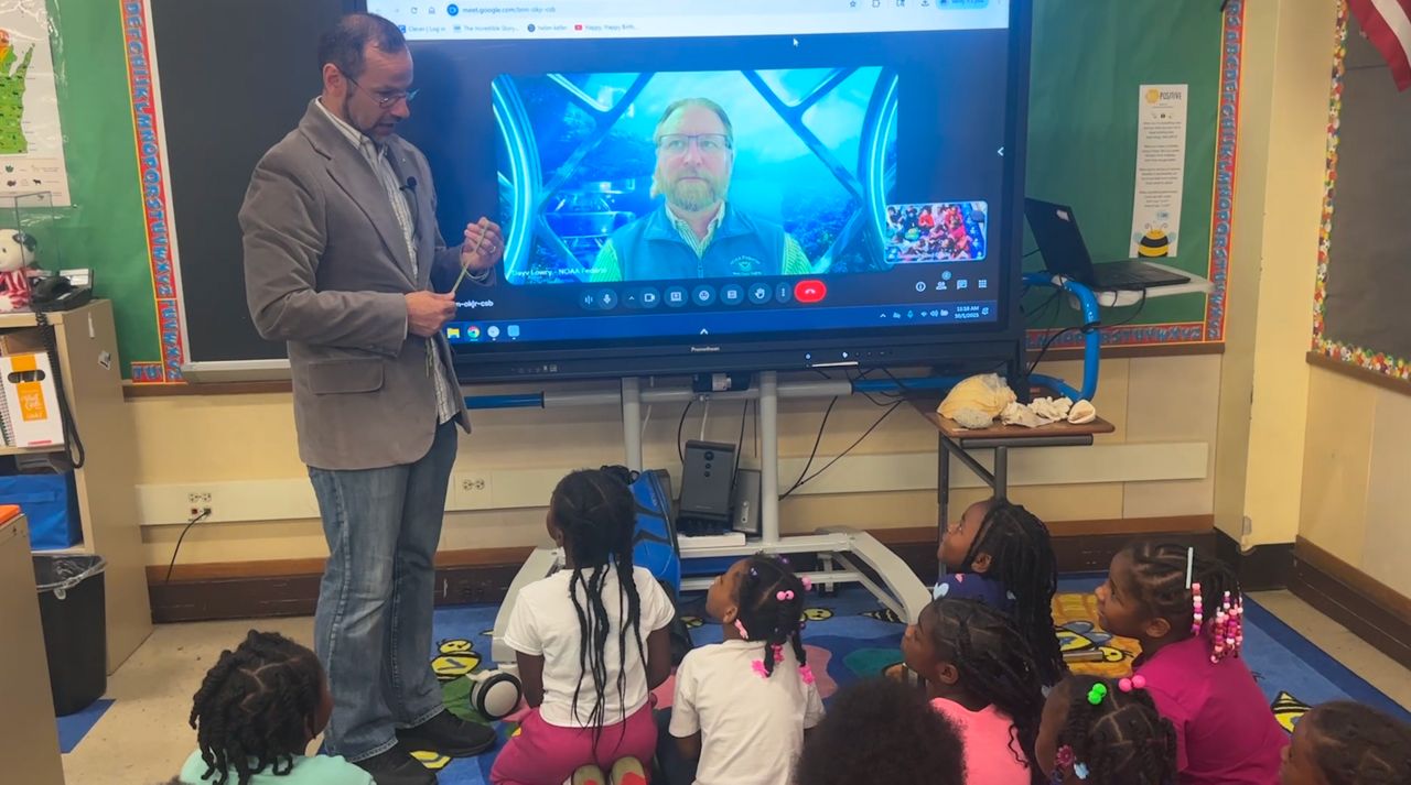 Milwaukee teacher brings lessons from sea to the classroom