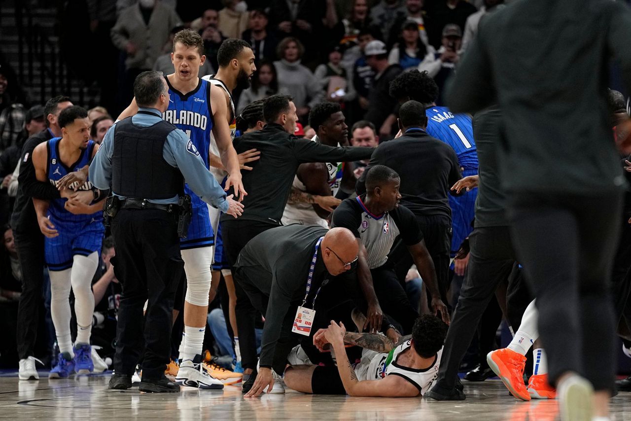 Fight between Magic, Timberwolves leads to 5 players ejected