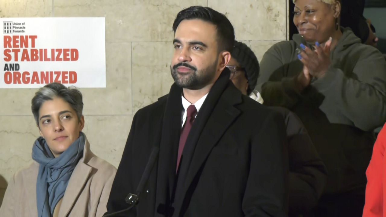 Mamdani signs executive orders aimed at addressing housing in NYC