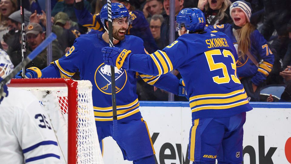 Sabres route Maple Leafs 9-3