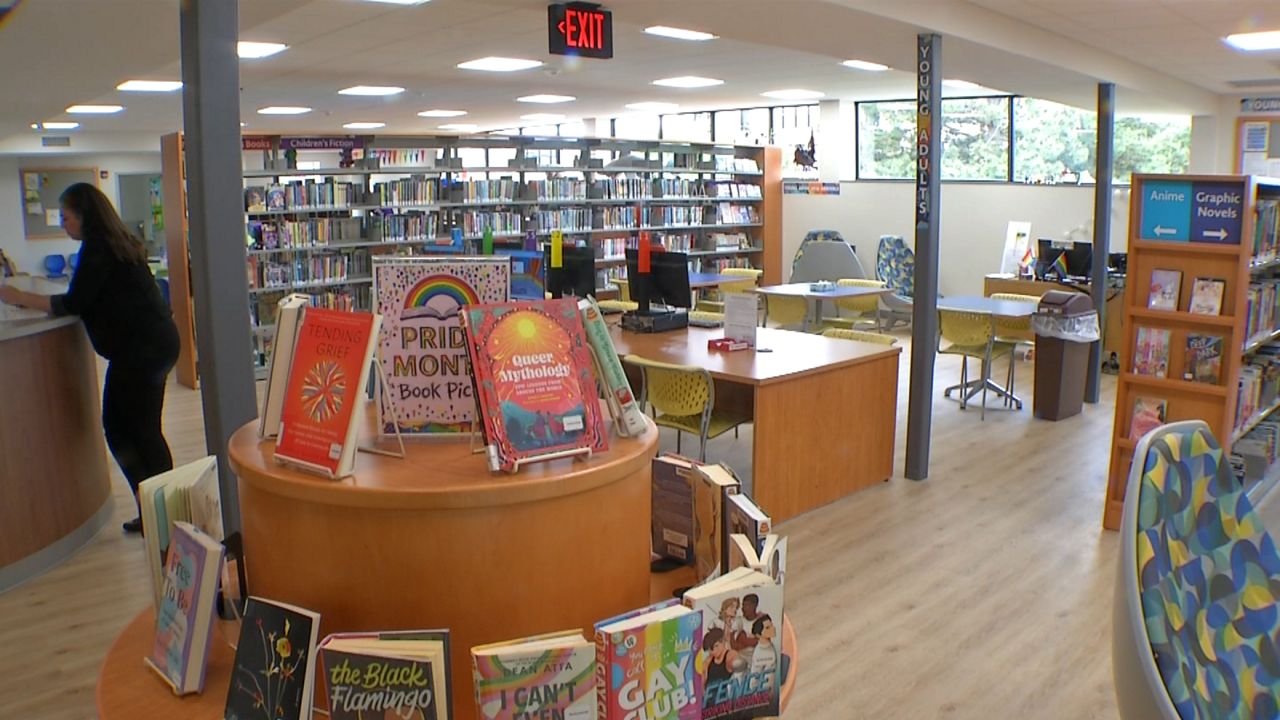 Maplewood Community Library reopens following renovation