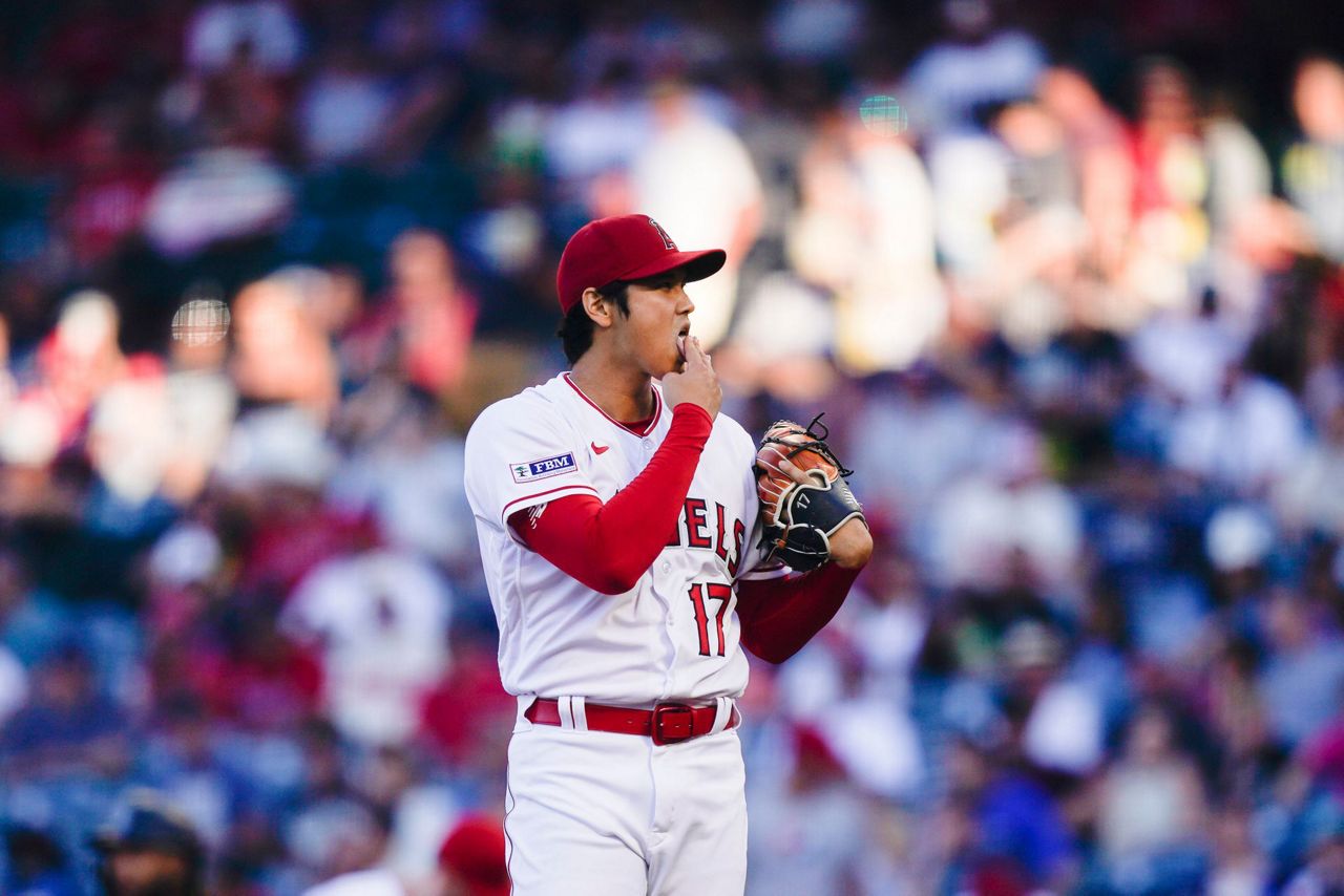 Shohei Ohtani pulled by Angels after 4 scoreless innings with cramps in