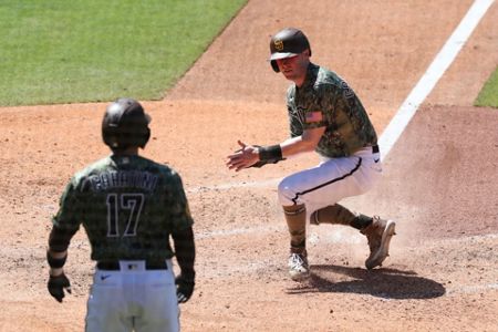 Slam Diego! Cronenworth hits Padres' 5th slam in 6 games