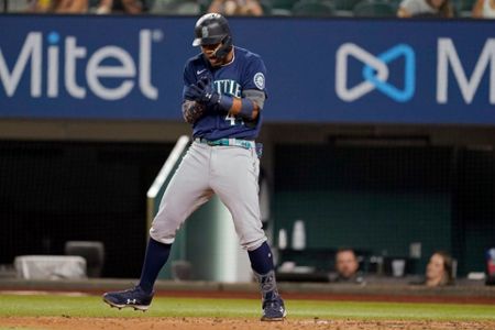 Mariners rally from 5-run deficit to beat Rays, 7-6, and take series from  MLB's best team