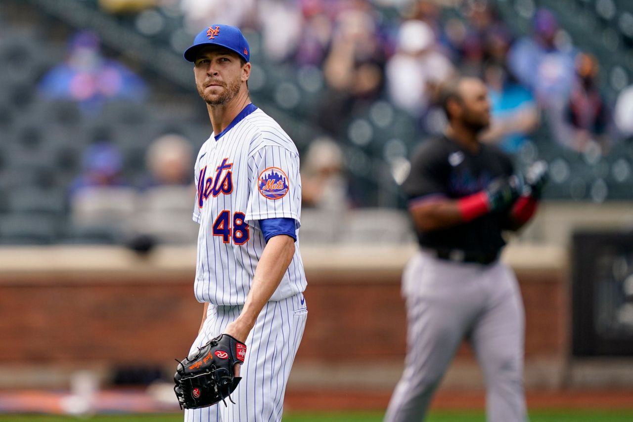 New York Mets: Madison Bumgarner endorses Jacob deGrom