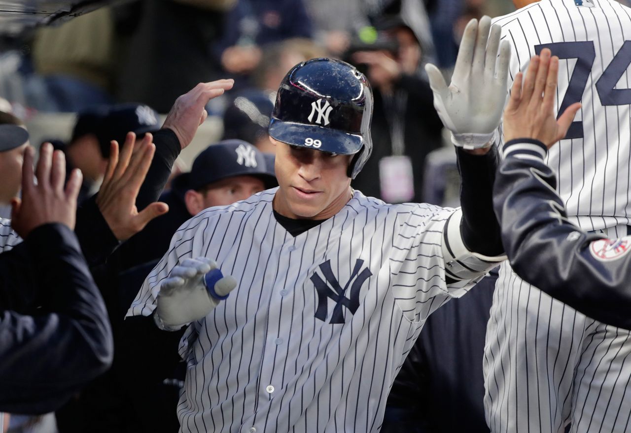 Yanks make antibullying video, invite bullied girl to Bronx