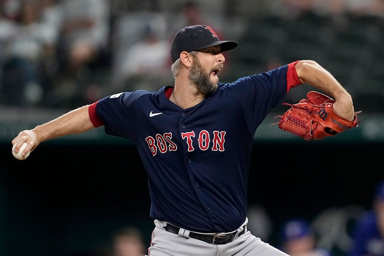 Red Sox put RHP Chris Martin on the 15-day IL