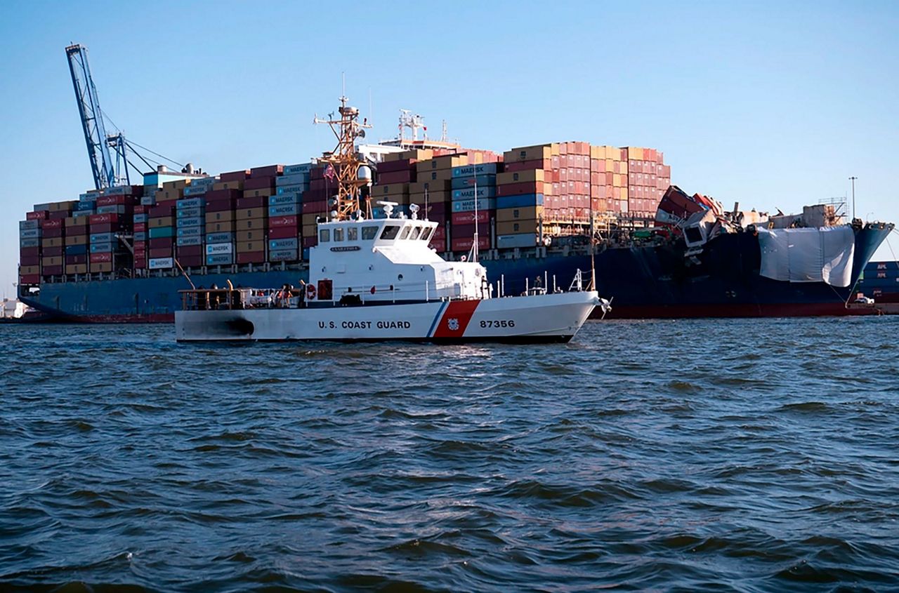 Dali cargo ship leaves Baltimore for Virginia, nearly 3 months after bridge  collapse