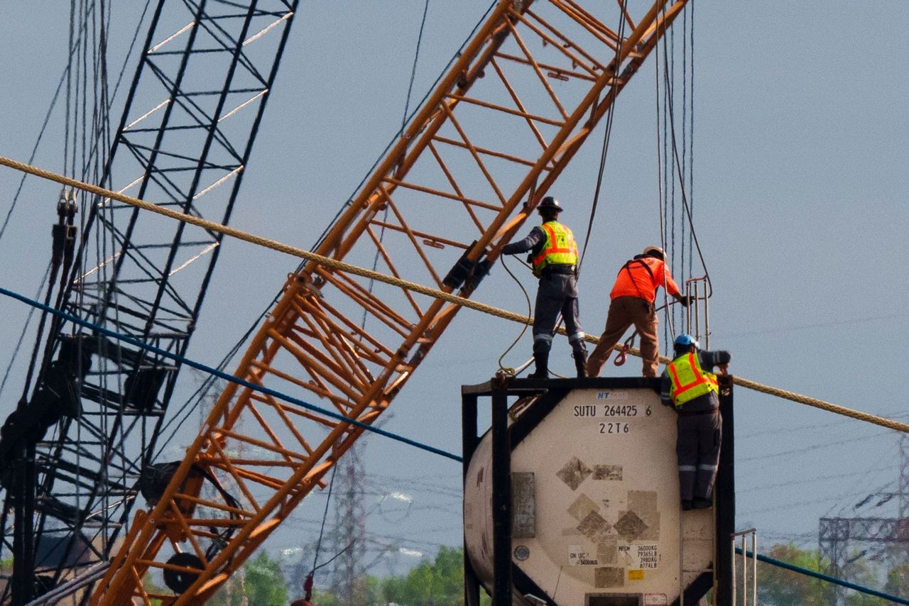 New deep-water channel allows first ship to pass Key bridge wreckage in ...