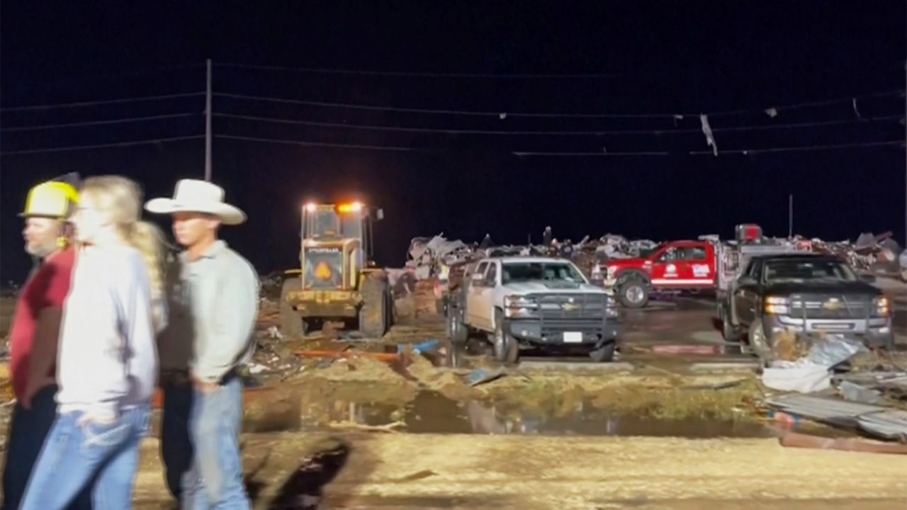 Tornadoes tear through northern Texas town