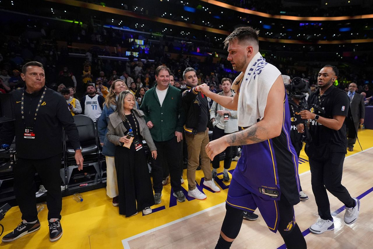 Luka Doncic leads the Lakers against the Mavericks in their first ...