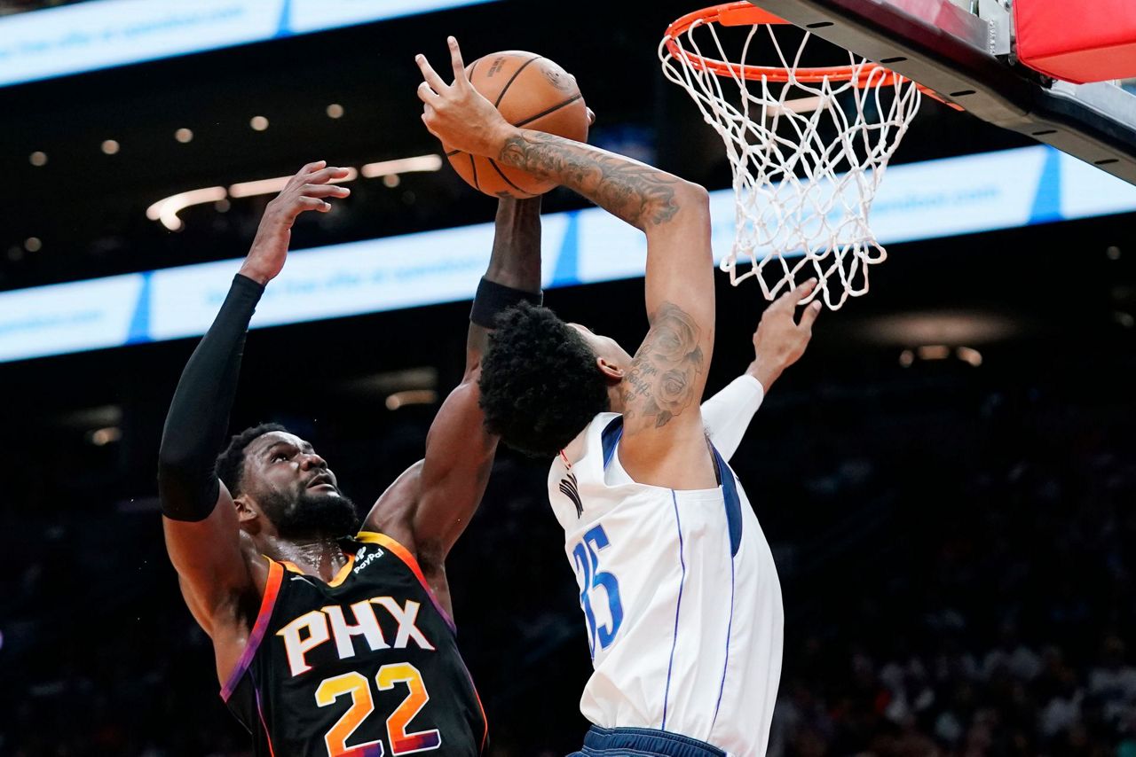 Suns rally from 22 points down to beat Mavericks 107-105