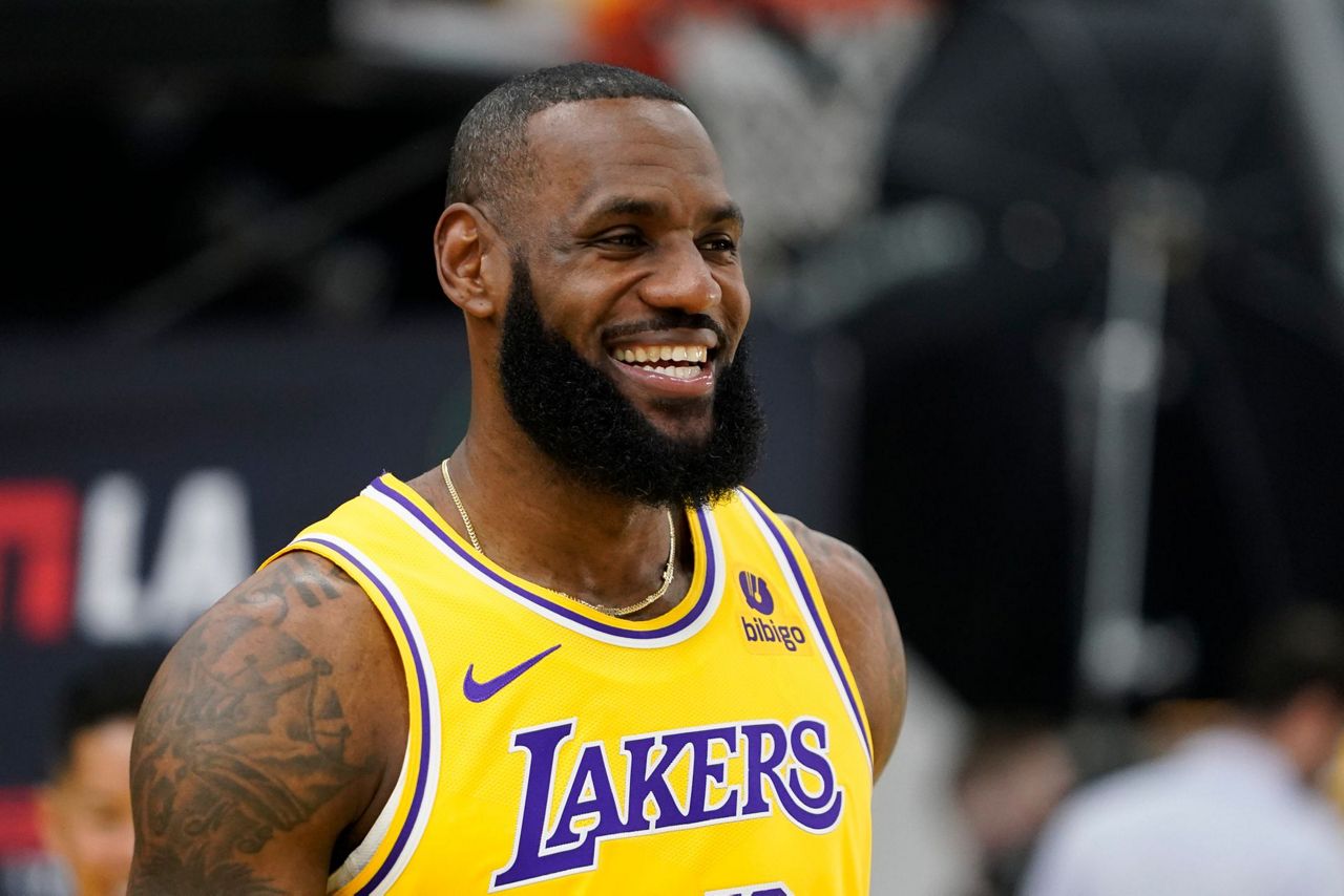 Los Angeles Lakers' LeBron James clears health and safety