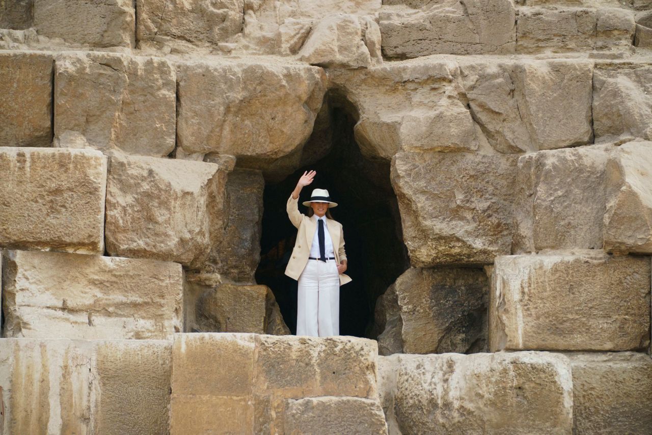 Melania Trump in Egypt to tour pyramids, Sphinx