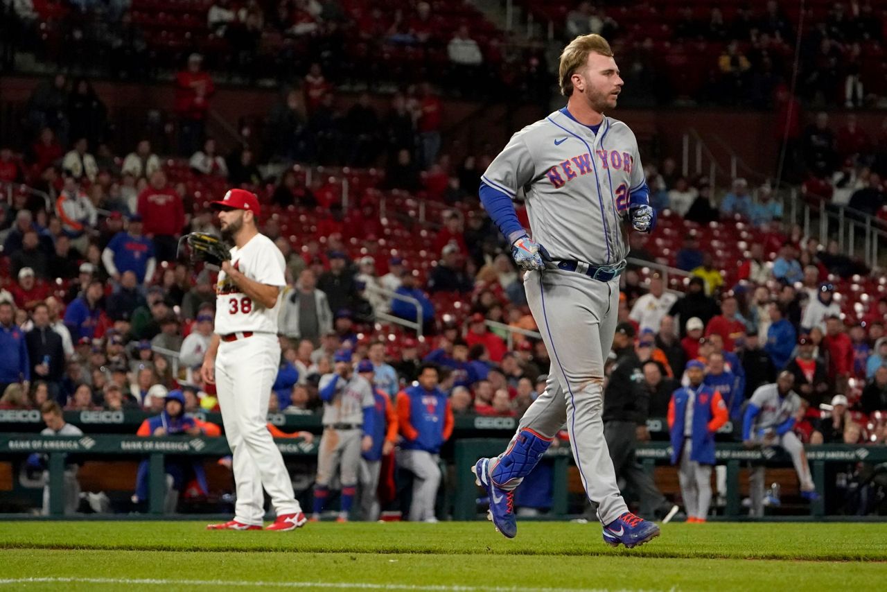 Mets @ Cardinals: The benches clear when Nolan Arenado is pitched