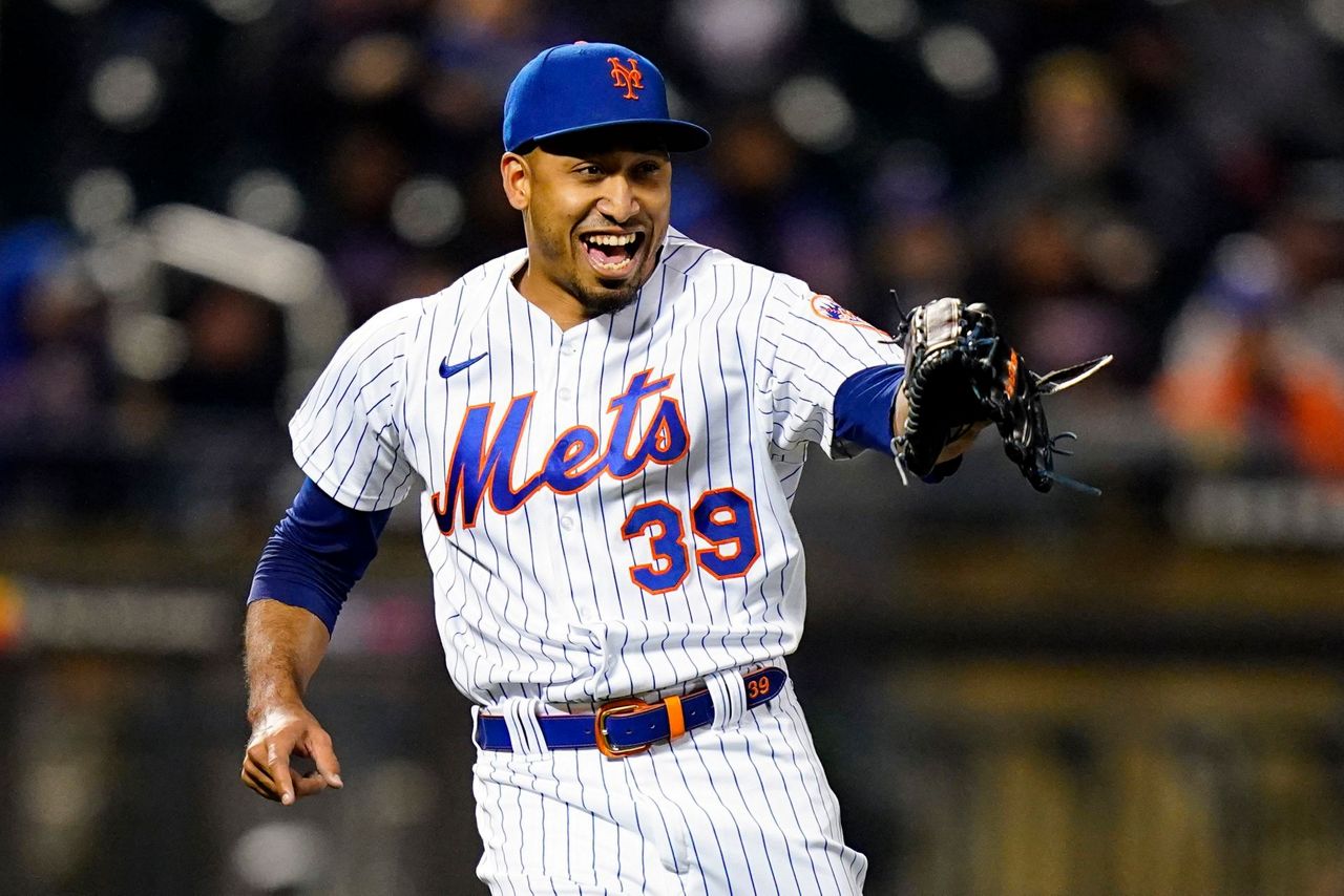 Edwin Diaz contract: NY Mets closer signs record deal for relief