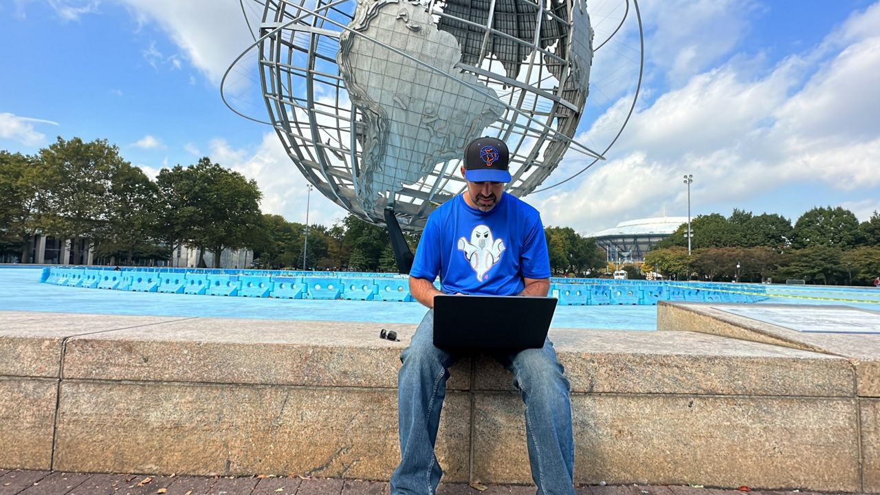 Mets fan turns magical moments into merchandise