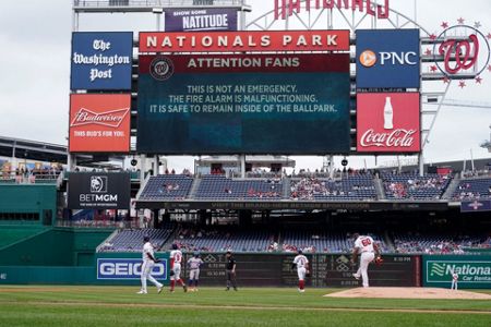 Walker, Mets cruise past Nats 4-1, win another series