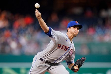 New York Mets' Jacob deGrom strikes out eight in three shutout innings in  rehab start - ESPN