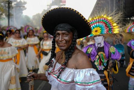 Mexicans recreate 1862 Cinco de Mayo victory over French