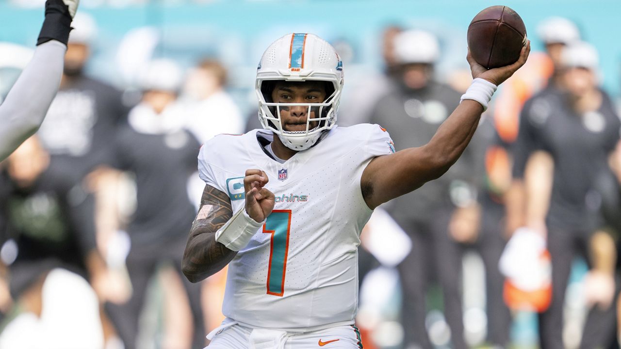 Miami quarterback Tua Tagovailoa threw the ball against the New York Jets in Miami Gardens, Fla., on Sunday.