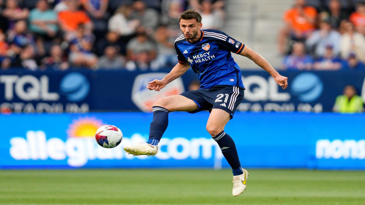 FC Cincinnati defender Matt Miazga (21) controls the ball during the first half of an MLS soccer match against CF Montreal Wednesday, May 17, 2023, in Cincinnati.