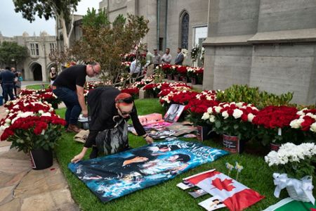 michael jackson gravesite