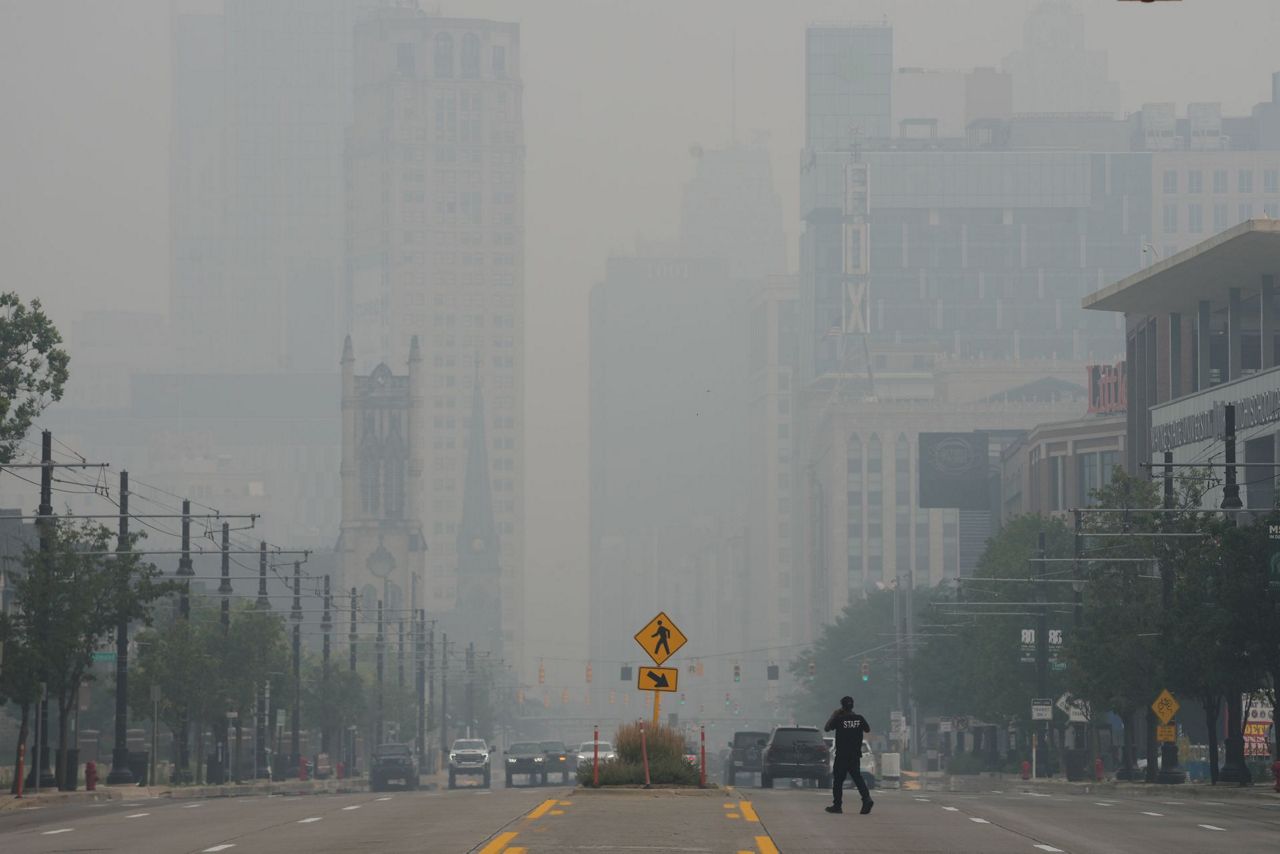 Canadian wildfire smoke turns air hazardous in the US Midwest ...