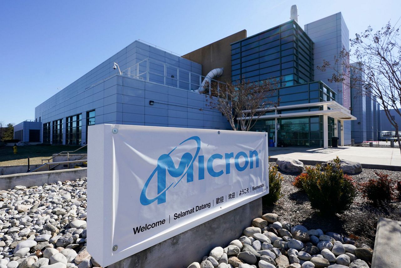 Micron to invest 15 billion on memory chip plant in Boise