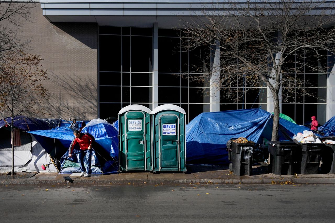 Chicago struggles to house asylum-seekers as winter weather hits the city