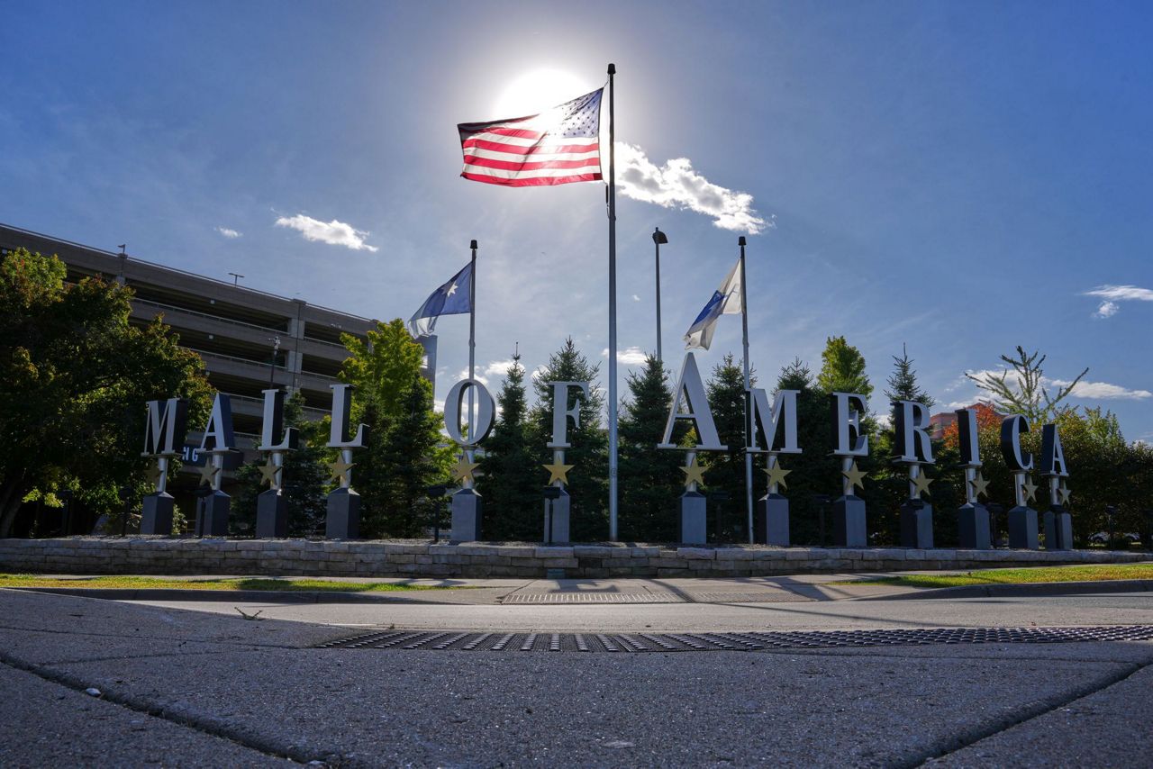 Minnesota teen accused of plotting terror attack at Mall of America to ...