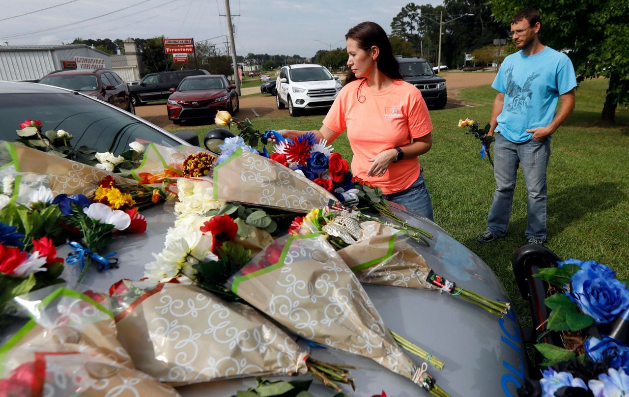 Mississippi city mourns 2 police officers killed in shooting