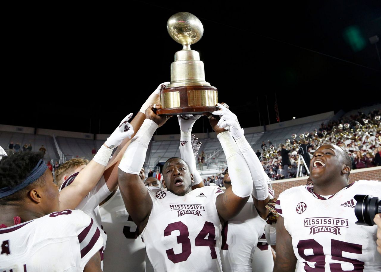 No. 22 Mississippi State beats Mississippi 35-3 in Egg Bowl