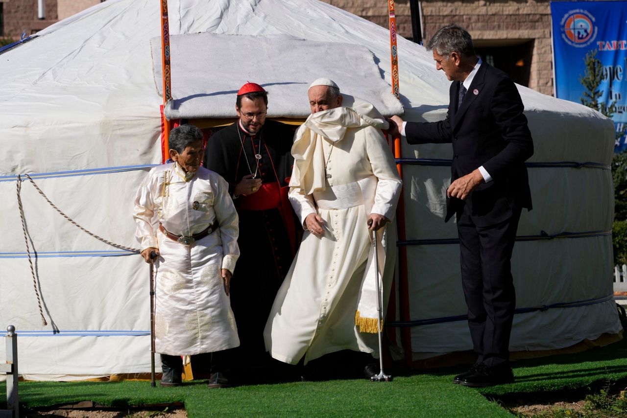 Pope Starts Mongolia Visit By Praising The Country's Religious Freedom ...