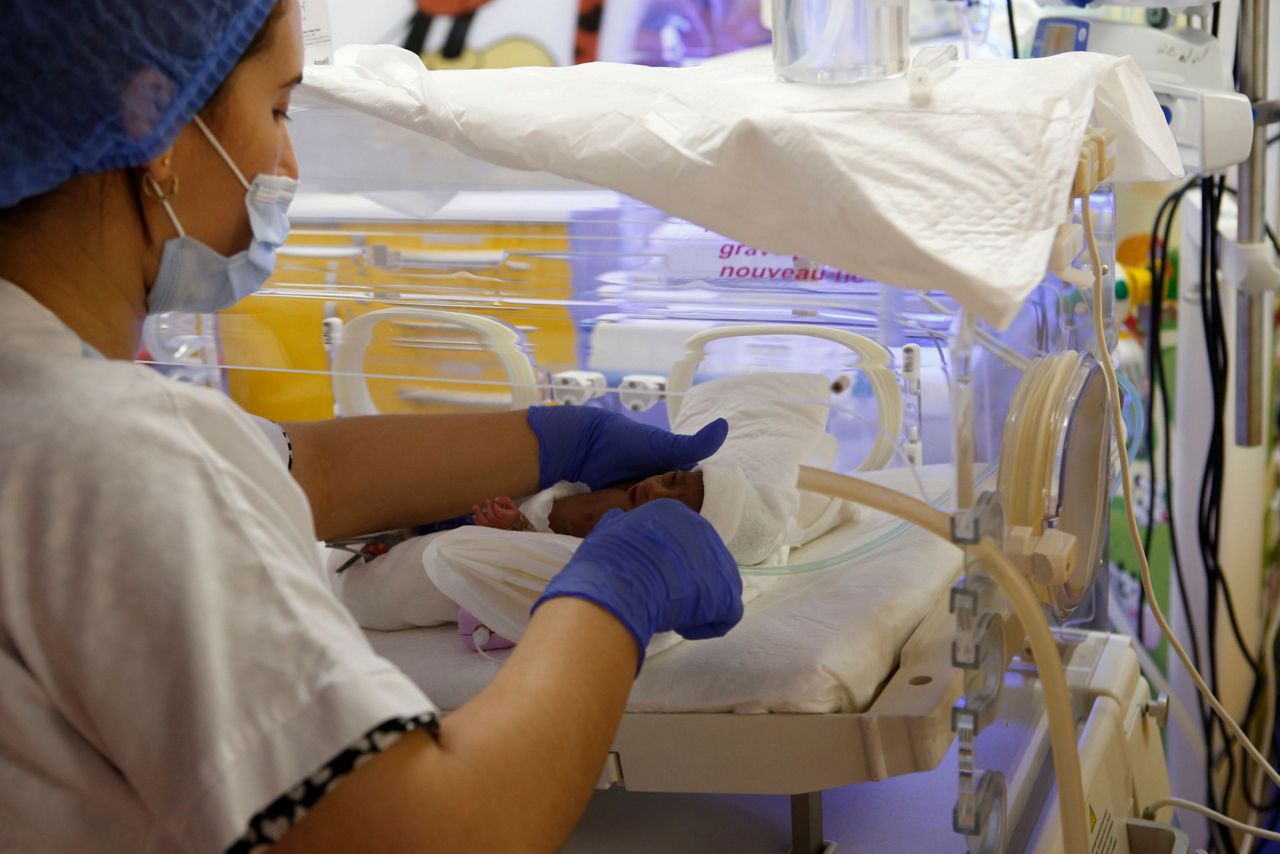 Premature nonuplets born in Morocco are stable but fragile