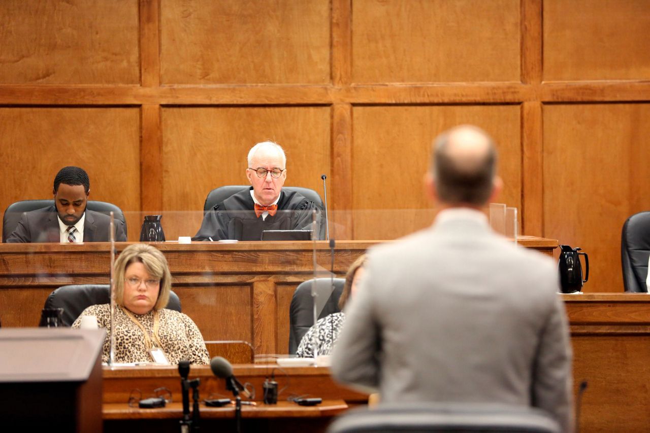 Judge to hear arguments on who controls Murdaugh's money