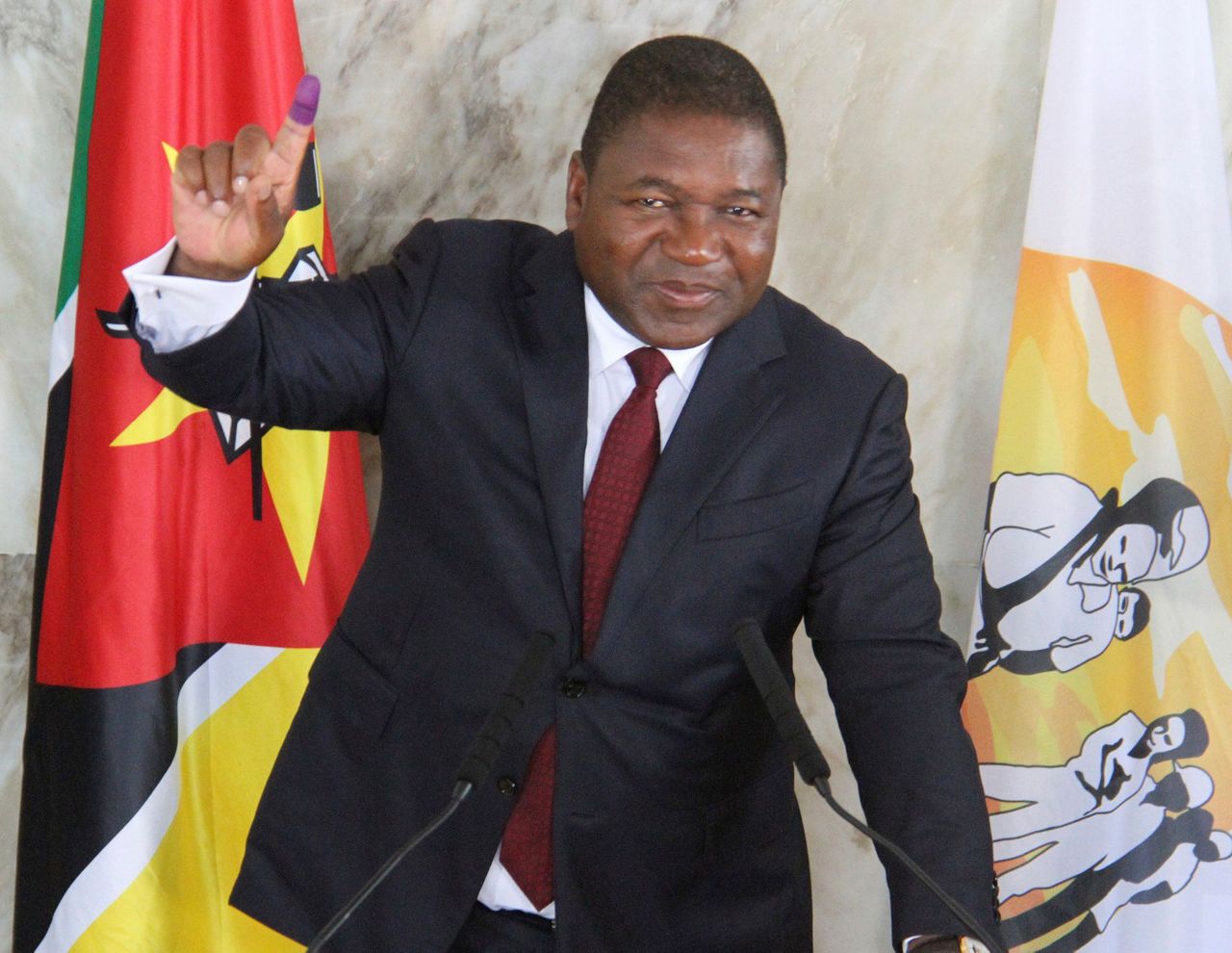 Mozambique goes to the polls in vote that tests peace deal