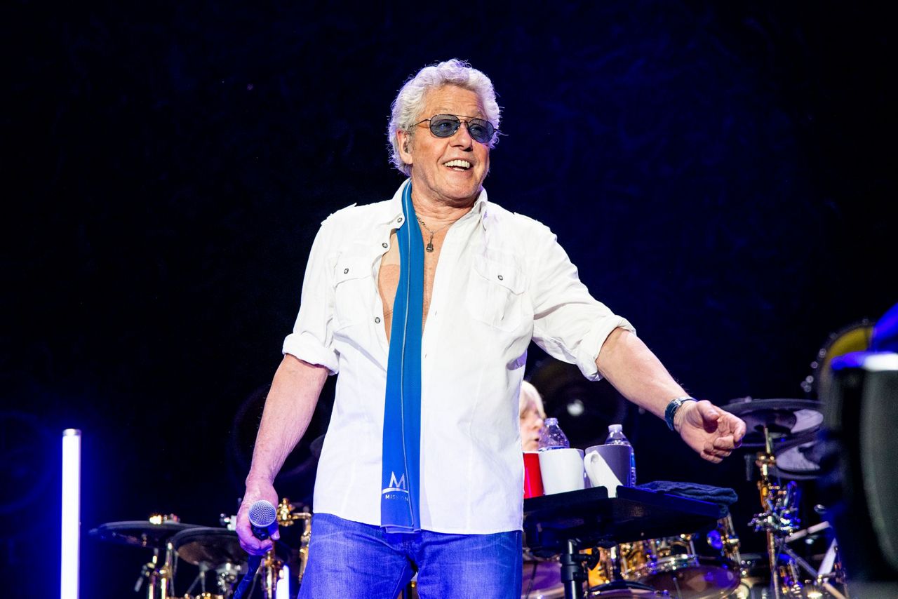 Roger Daltrey talks new tour, thoughts on Broadway’s ‘Tommy’ and future ...