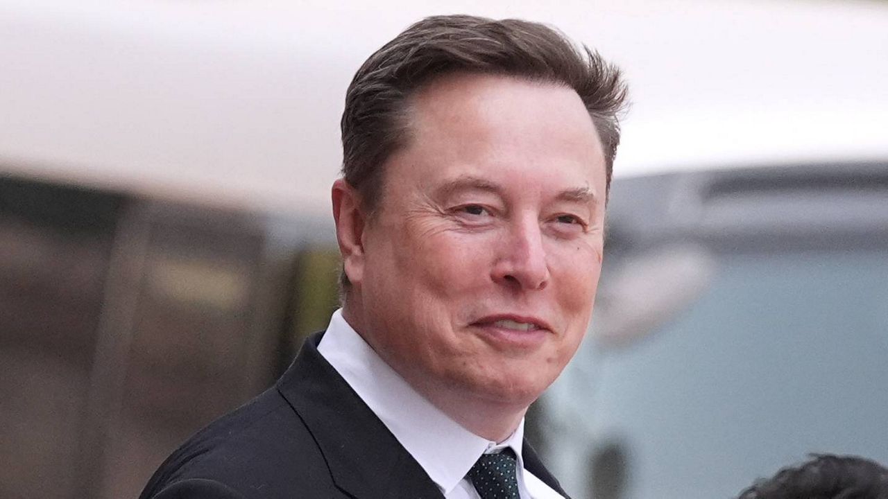 https://s7d2.scene7.com/is/image/TWCNews/Musk_AP_26154448087145_NAT_061226
